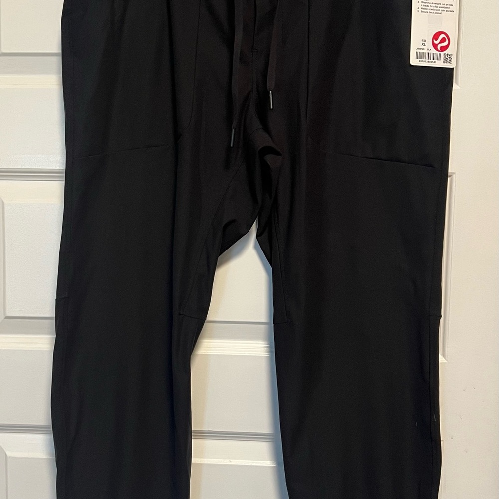 NWT lululemon ABC Joggers-  Black Joggers with Tapered Ankles